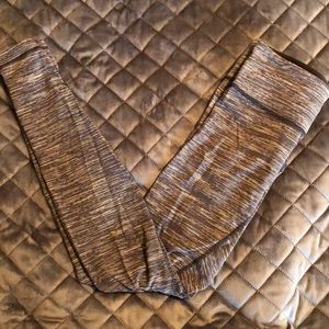 Lululemon WU WAFS gray white Leggings size 6